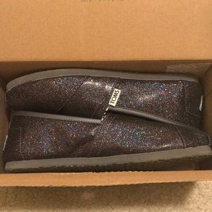 TOMS glitter classic shoe
